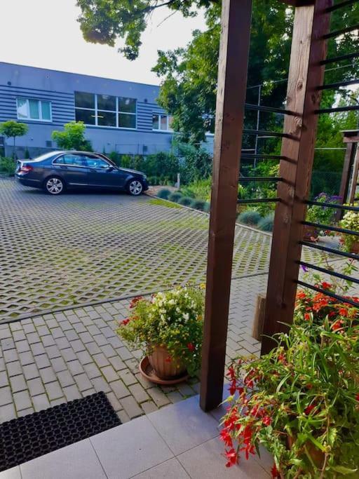 Urocze Mieszkanie 1 Z Parkingiem كاتوفيتسه المظهر الخارجي الصورة